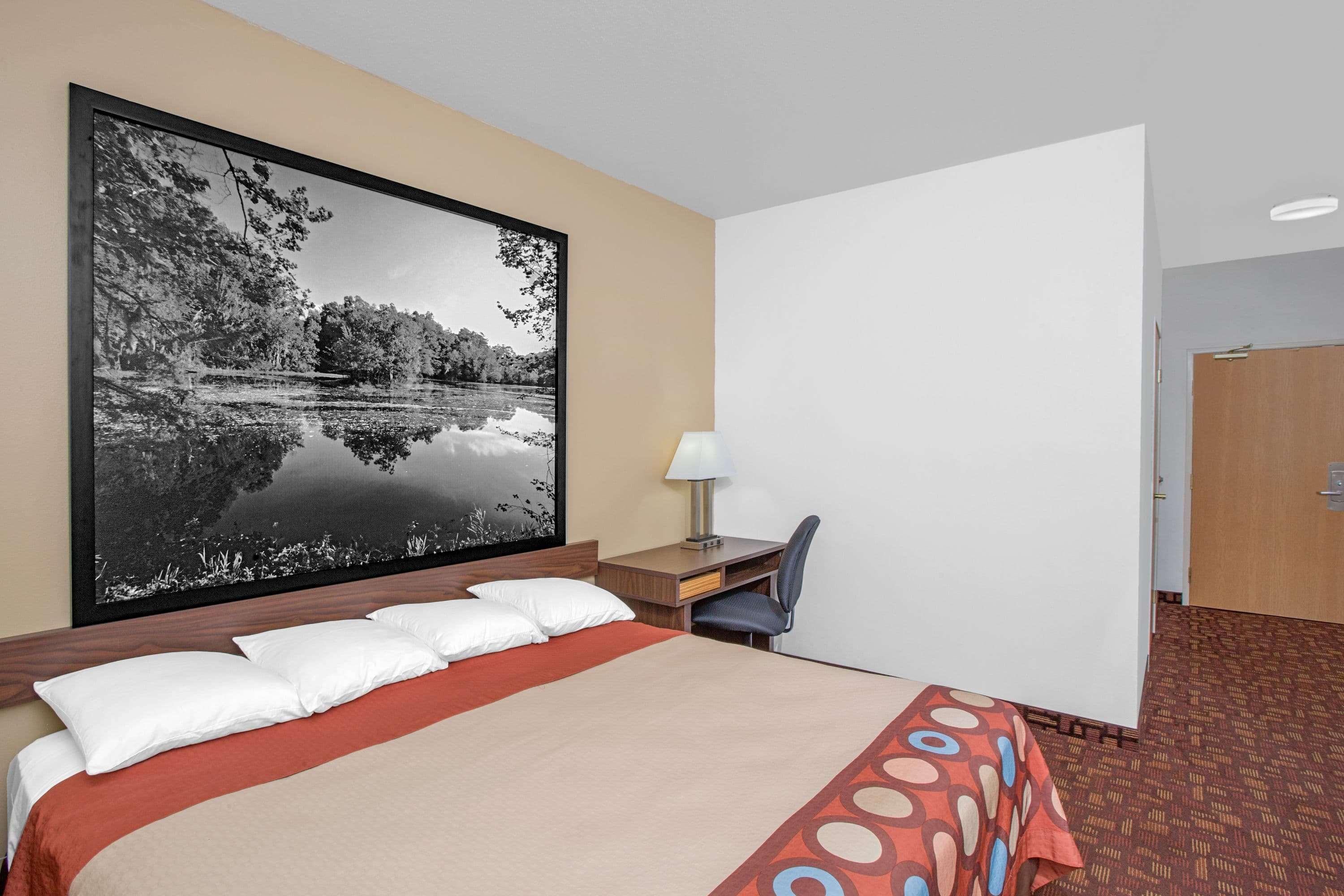 Super 8 By Wyndham Three Rivers Kültér fotó